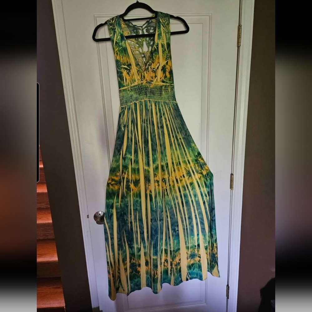 Arden B Vibrant Green and Yellow Maxi Dress